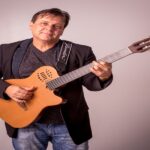 História Cantada: uma aula show que transforma o ensino de História com Música e Teatro chega nas escolas públicas de Irecê, Lapão e Luís Eduardo Magalhães