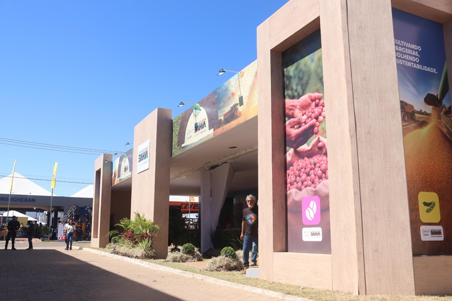 SDE orienta sobre incentivos fiscais e impulsiona negócios na Bahia Farm Show 2025