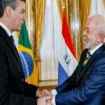 Lula e presidente do Paraguai retomam negociações sobre Itaipu após crise com espionagem da Abin