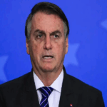Ex-presidente Jair Bolsonaro é alvo de buscas da Polícia Federal