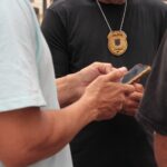 DERRC conduz trio com celulares roubados durante ação conjunta no Centro de Salvador