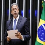 Aprovação da isenção do Imposto de Renda pode ficar para dezembro, afirma Lira