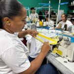 Moda sustentável: exposição de formatura do Ponto da Moda reúne 40 modelos produzidos por moradores da Cidade Baixa