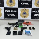 Dupla suspeita de tráfico de drogas e homicídios é presa durante ação conjunta em Valença