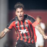 COM GOL DO CAPITÃO LUCAS HALTER, VITÓRIA BATE O INTER E DORME FORA DO Z-4