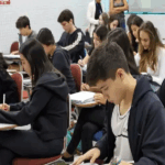 Redação do Enem em 2025 tem como tema ‘Perspectivas acerca do envelhecimento na sociedade brasileira’