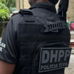 Suspeito de duplo homicídio é preso em flagrante em Feira de Santana por tráfico de drogas