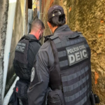 Operação Cobrança Final prende três suspeitos por sequestro de vendedor em Salvador