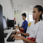 Primeiro dia de matrícula na rede estadual será voltado para pessoas com deficiência; saiba como fazer